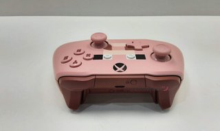 mando xbox microsoft minecraft pig