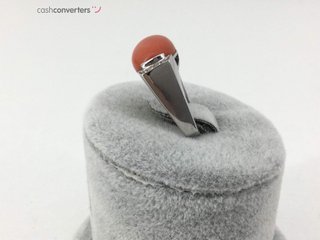 anillo oro 18k con piedra con coral