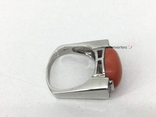 anillo oro 18k con piedra con coral