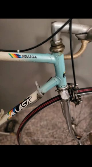 Bicicleta clásica de carretera mm Lasa bidasoa