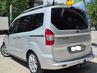 Transit Courier gasolina 2019