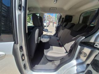 Transit Courier gasolina 2019
