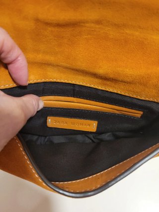 Riñonera de Zara en color Camel