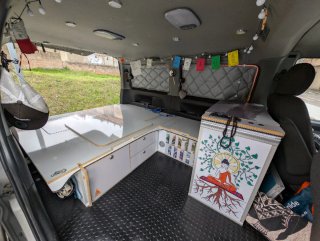 Hyundai H-1 2002