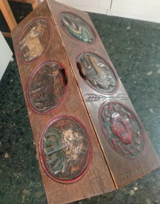 Baúl Antiguo Madera Signos Zodiaco