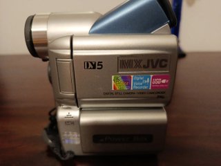Videocámara JVC DV5 Plata y Negra Con funda