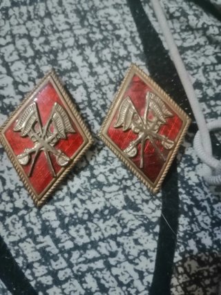 portaemblemas de cuello Caballería