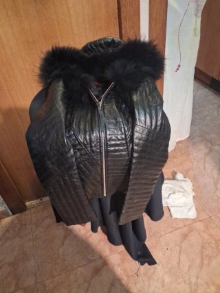 Chaqueta de polipiel pero como piel  T/L M/ T.FEEL