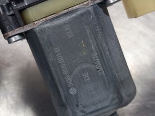 ELEVALUNAS DELANTERO DERECHO AUDI A3 SPORTBACK (8