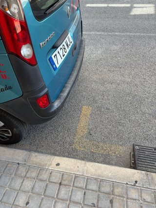 Se vende furgoneta Renault kangoo 275000km