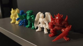 5 Statuette