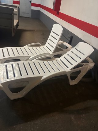 2 Tumbonas de Piscina Blancas