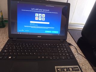 Portátil Acer Negro + Ratón Inalámbrico