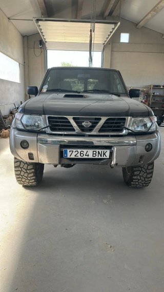 Nissan GR 2001