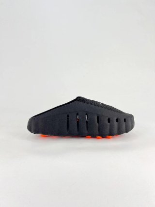 Nike Zapatillas Negras y Naranjas