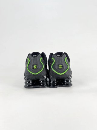 Zapatillas Nike Shox Negro y Verde