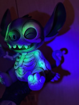 Figura Stitch Esqueleto