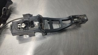 CERRADURA PUERTA DELANTERA IZQUIERDA FORD FOCUS B