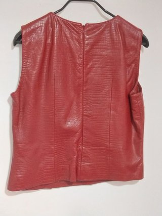 Chaleco Top Burdeos de piel de Toypes, Talla L
