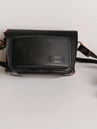 Fotocamera Kodak con custodia