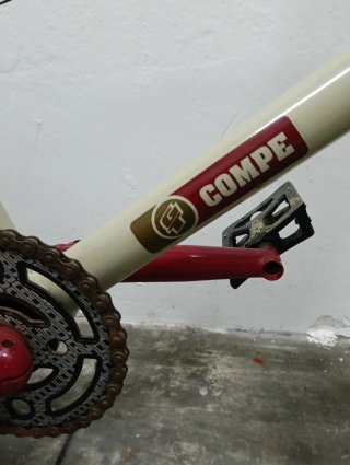 Bicicleta BMX GT Compe Giro 360