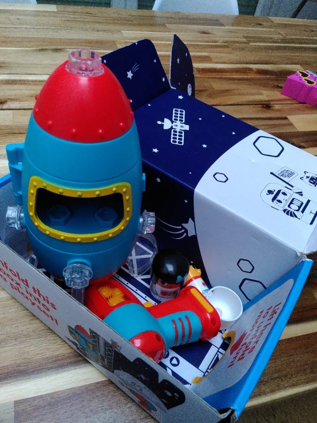 Juego para atornillar +3 años Design & Drill.