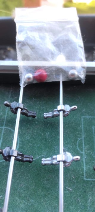 Futbolín miniatura de adorno