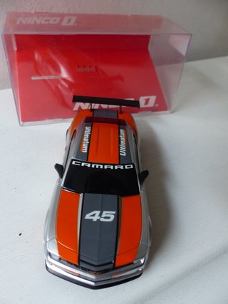 SCALEXTRIC -  CHEVROLETTE CAMARO ( 55057 ) EN CAJA