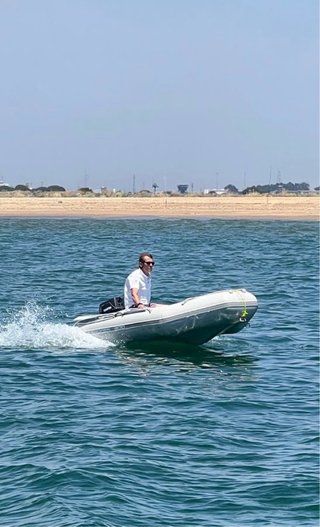 Barca neumática QuickSilver 300 + Tohatsu 8CV