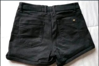 Shorts vaqueros Stradivarius T.34