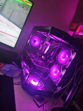 PC Gaming: i7 13700kf + RTX 4080 Super 32GB ddr5