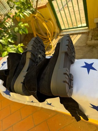 Stivaletti neri con inserti argento