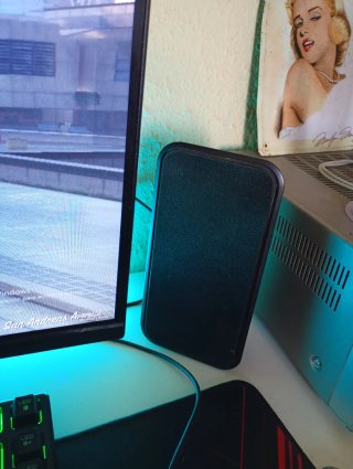Amplificador con 4 altavoces y subwoofer