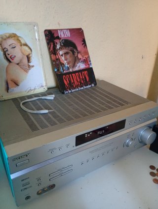 Amplificador con 4 altavoces y subwoofer