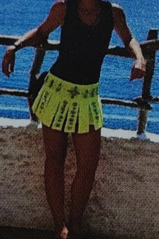 Shorts Highly Preppy con pedrería
