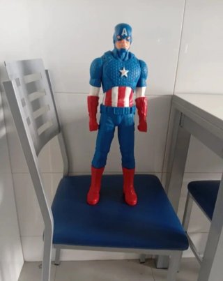 Figura muñeco articulado Capitán América 50 cm