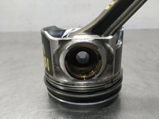 PISTON VOLKSWAGEN PASSAT VARIANT (3C5) BKP