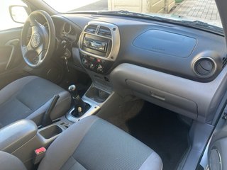 Toyota RAV4 2003