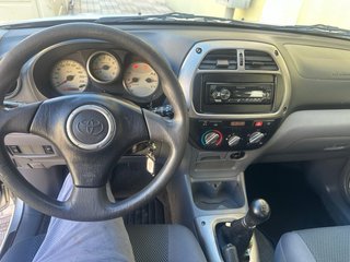 Toyota RAV4 2003