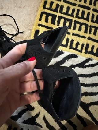 Sandalias Zara Tiras Negras