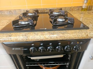 Cocina de gas y horno eléctrico Edesa