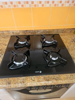 Cocina de gas y horno eléctrico Edesa