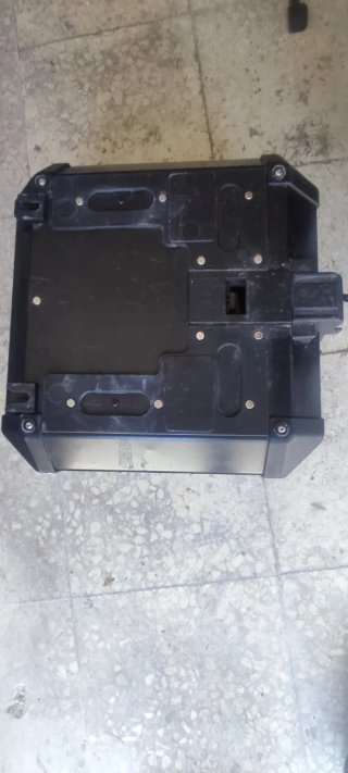 Top Case, Baul GIVI Triumph Trekker Outback 42L Ne