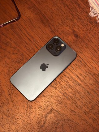 iPhone 15 Pro Max Gris Nuevo Batería 88%