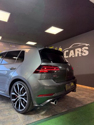 Volkswagen Golf GTI PERFOMANCE 245CV