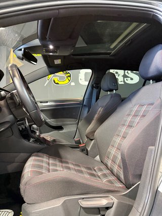 Volkswagen Golf GTI PERFOMANCE 245CV