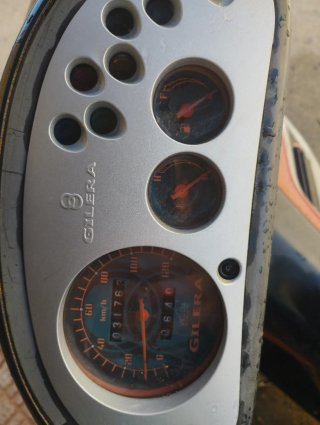 Gilera Runner Negro/roja