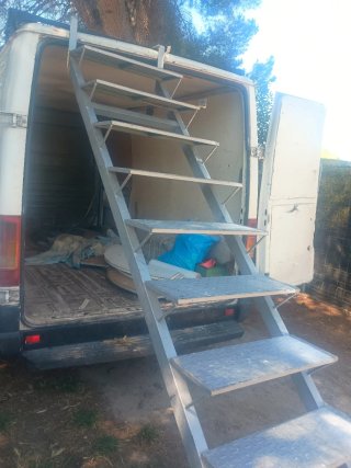 Escalera de hierro para altillo