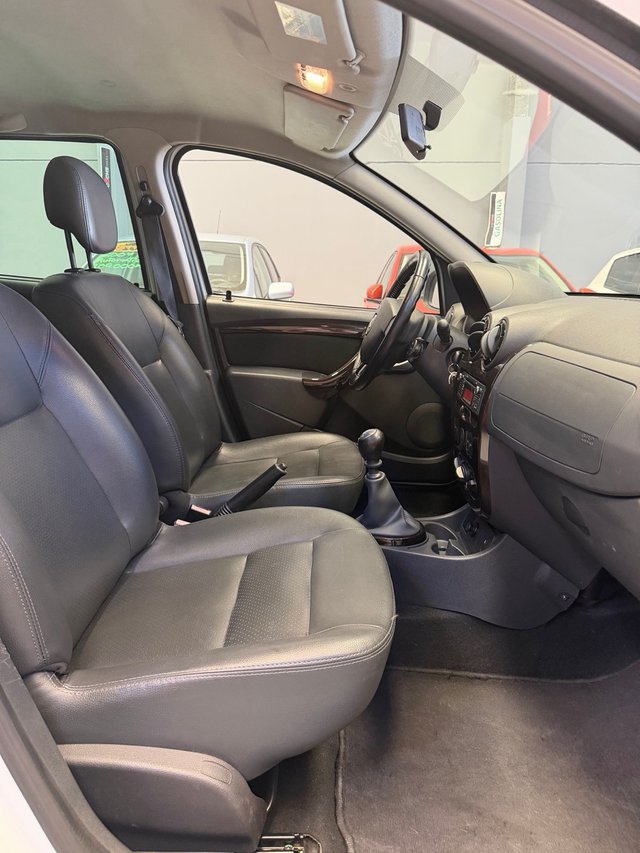 Dacia Duster 2012
