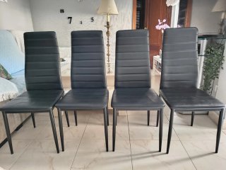 Juego de 4 sillas negras modernas